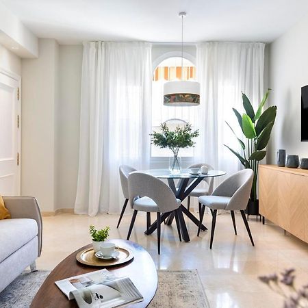 Magno Apartments Ruisenor Seville Exterior photo